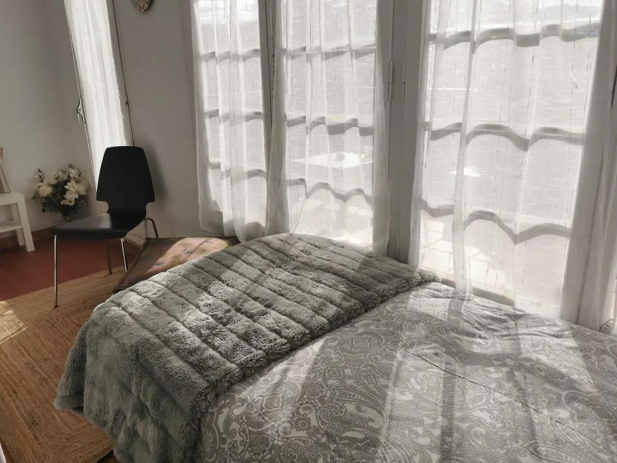B&B Сальен 3*,