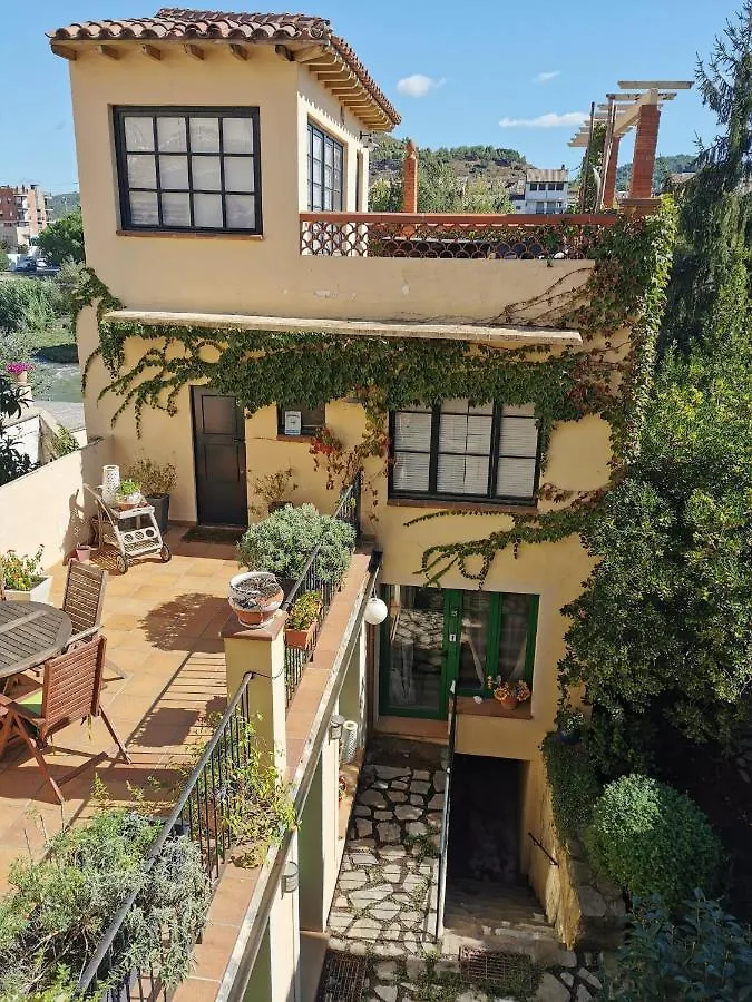B&B Sallent 3*,